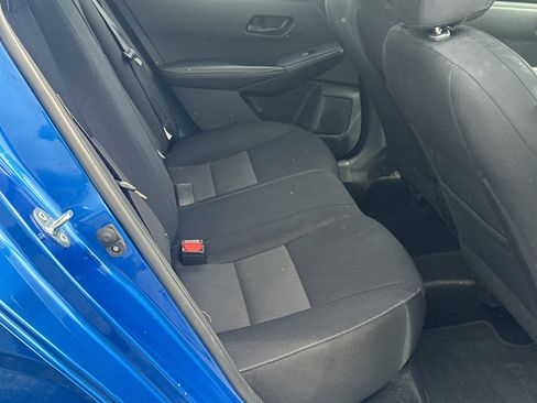 Used 2024 Nissan Sentra SV FWD image 15