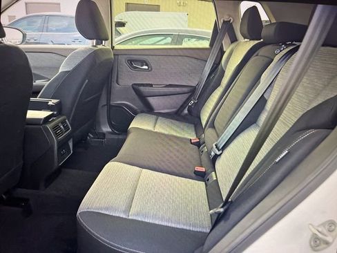 Certified 2023 Nissan Rogue SV image 9