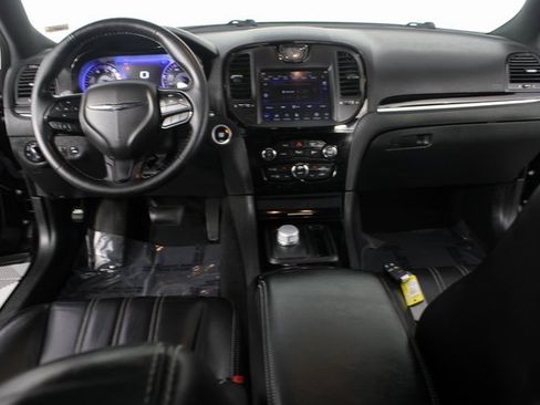Used 2022 Chrysler 300 S image 10