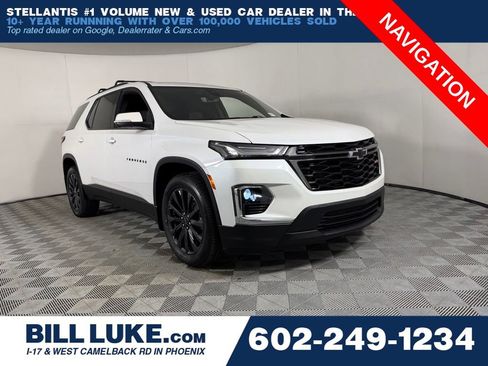 Used 2023 Chevrolet Traverse RS FWD image 1
