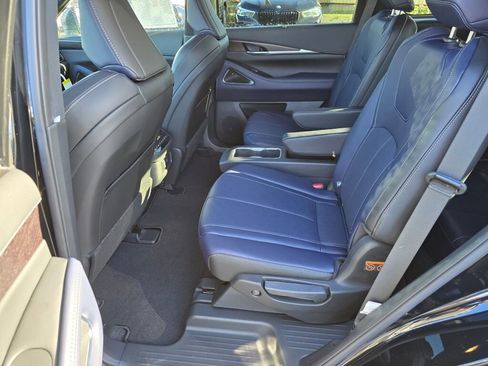 New 2026 INFINITI QX60 Sport image 16