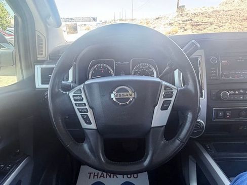 Used 2019 Nissan Titan SV w/ SV Convenience Package AWD/4WD image 9