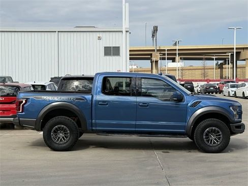 Used 2019 Ford F150 Raptor w/ Equipment Group 802A Luxury image 3