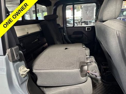 Used 2024 Jeep Gladiator Sport AWD/4WD image 36