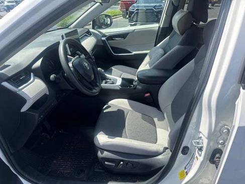 Used 2023 Toyota RAV4 XLE w/ Convenience Package FWD image 14