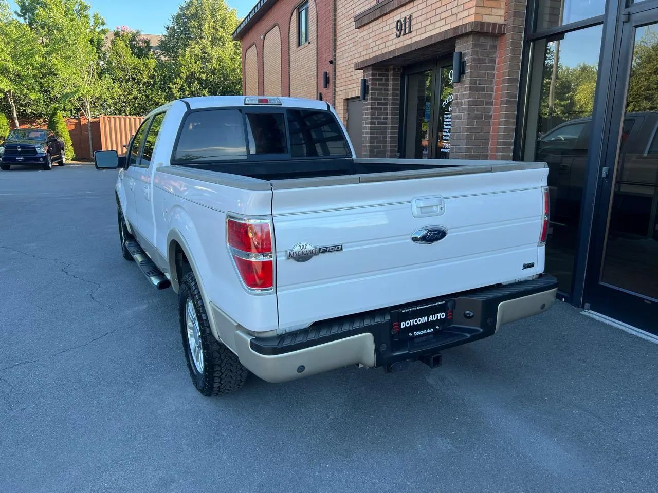 Used 2010 Ford F150 Lariat AWD/4WD image 5