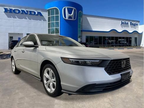 New 2025 Honda Accord LX image 8