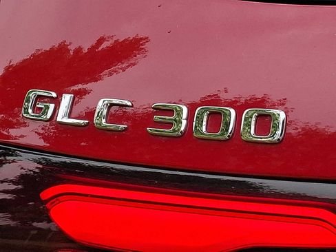 Used 2026 Mercedes-Benz GLC 300 4MATIC image 29