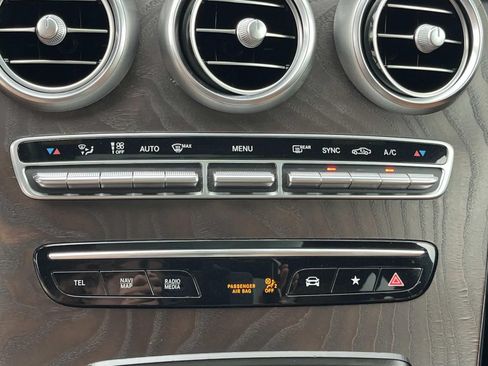 Certified 2021 Mercedes-Benz GLC 300 image 34
