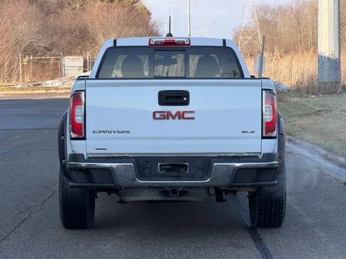Used 2018 GMC Canyon SLT image 6