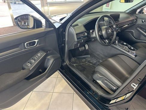 Used 2025 Honda Civic Sport image 15