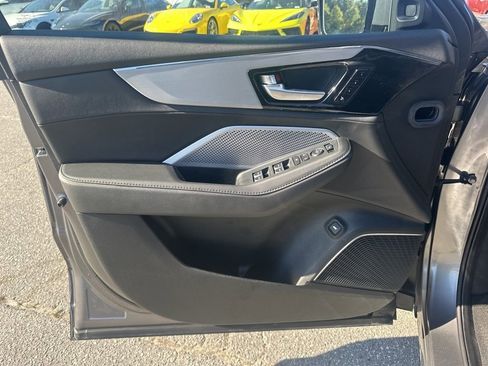 Used 2025 Acura MDX FWD image 28