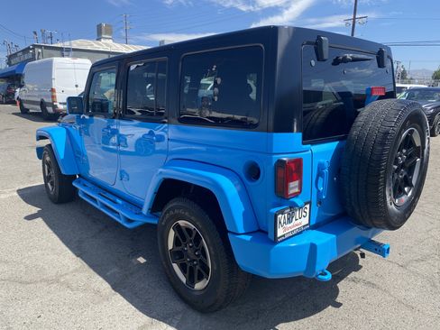 Used 2017 Jeep Wrangler Unlimited Sport w/ Quick Order Package 24S AWD/4WD image 13