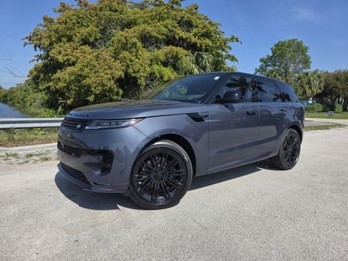 New 2026 Land Rover Range Rover Sport Dynamic SE AWD/4WD image 1