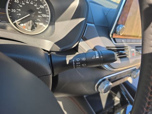 Used 2023 Nissan Altima 2.5 SR image 26