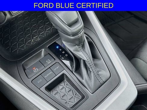 Used 2023 Toyota RAV4 XLE w/ Convenience Package FWD image 19