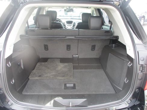 Used 2017 Chevrolet Equinox Premier w/ Enhanced Convenience Package AWD/4WD image 16
