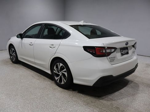 Used 2025 Subaru Legacy Premium image 4