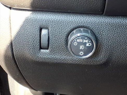 Used 2017 GMC Canyon SLE w/ Trailering Package image 12