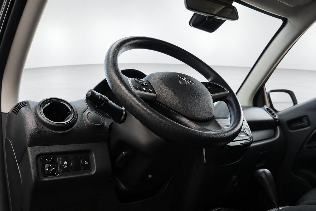Used 2024 Mitsubishi Mirage ES FWD image 27