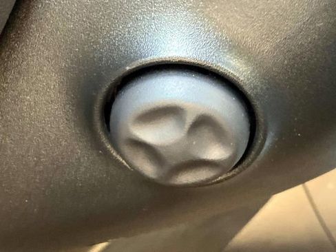 Used 2023 Chevrolet Blazer RS w/ Enhanced Convenience Package image 31