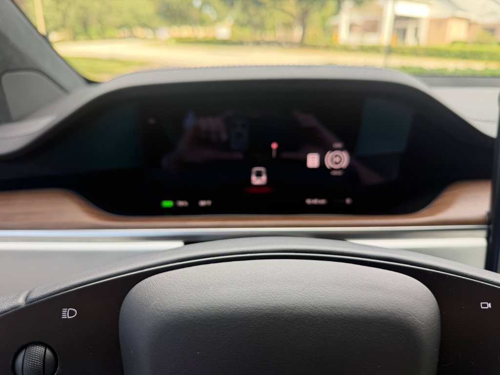 Used 2023 Tesla Model X AWD/4WD image 17