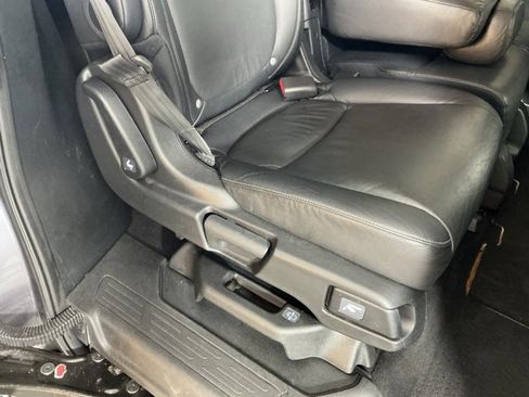 Used 2023 Honda Odyssey Touring image 12