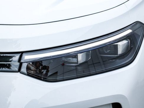 New 2026 Volkswagen Tiguan SE image 15