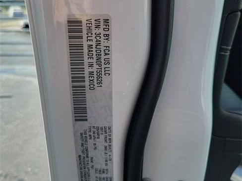 Used 2023 Jeep Compass Altitude image 27