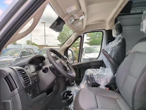 New 2026 RAM ProMaster 2500 w/ Cold Weather Group FWD image 25