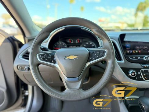Used 2022 Chevrolet Malibu LT FWD image 27
