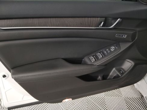Certified 2021 Honda Accord EX-L image 12