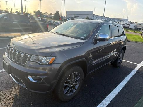 Used 2019 Jeep Grand Cherokee Limited AWD/4WD image 1
