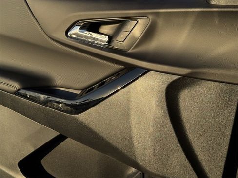 New 2026 Chevrolet Equinox LT w/ Convenience Package II image 23