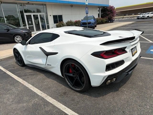 Used 2025 Chevrolet Corvette E-Ray w/ Stealth Interior Trim Package AWD/4WD image 13