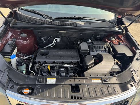 Used 2013 Kia Sorento LX image 9