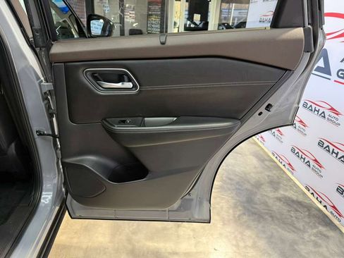 Used 2021 Nissan Rogue SL w/ Premium Package image 41