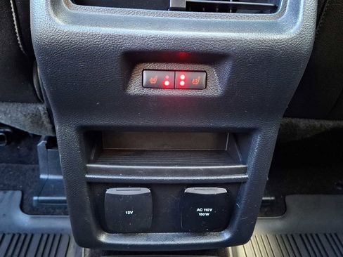 Used 2019 Ford Edge Titanium w/ Equipment Group 301A image 11