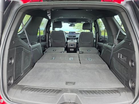Used 2023 Chevrolet Tahoe LT w/ Luxury Package AWD/4WD image 25