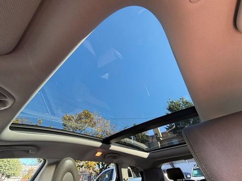 Used 2013 Hyundai Santa Fe Limited w/ Technology Pkg image 22