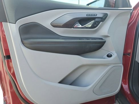 Used 2020 GMC Terrain SLT w/ Preferred Package image 26