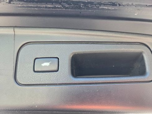 Used 2015 Honda Pilot Touring image 42