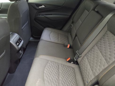 Used 2021 Chevrolet Equinox LT FWD image 18