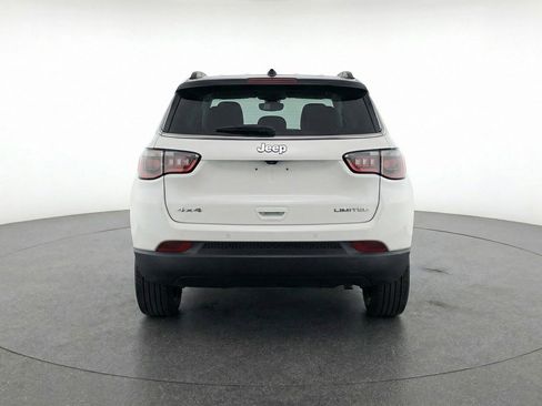 Used 2025 Jeep Compass Limited AWD/4WD image 7