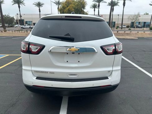 Used 2017 Chevrolet Traverse LT w/ Traveler's Package image 5