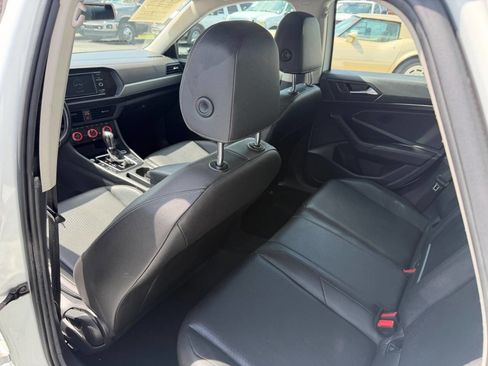 Used 2019 Volkswagen Jetta SE image 10