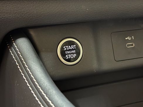 Used 2023 Nissan Rogue SL w/ SL Premium Package image 36