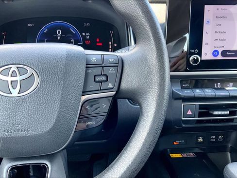 Used 2025 Toyota Camry LE FWD image 24