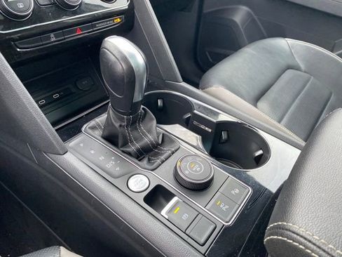 Used 2023 Volkswagen Atlas Cross Sport SEL Premium R-Line image 11