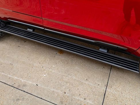 Used 2025 Cadillac Escalade Sport Platinum w/ LPO, Floor Liner Package image 13